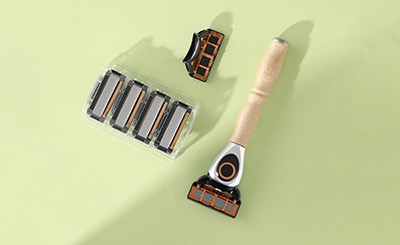 Öt penge borotva fej szappanba csomagolva